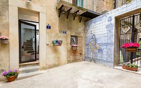 Palazzo Taranto Luxury Rooms